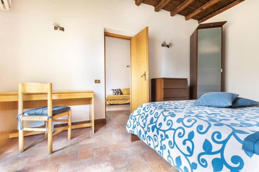 Historical Penthause Ballaro With View Apartment