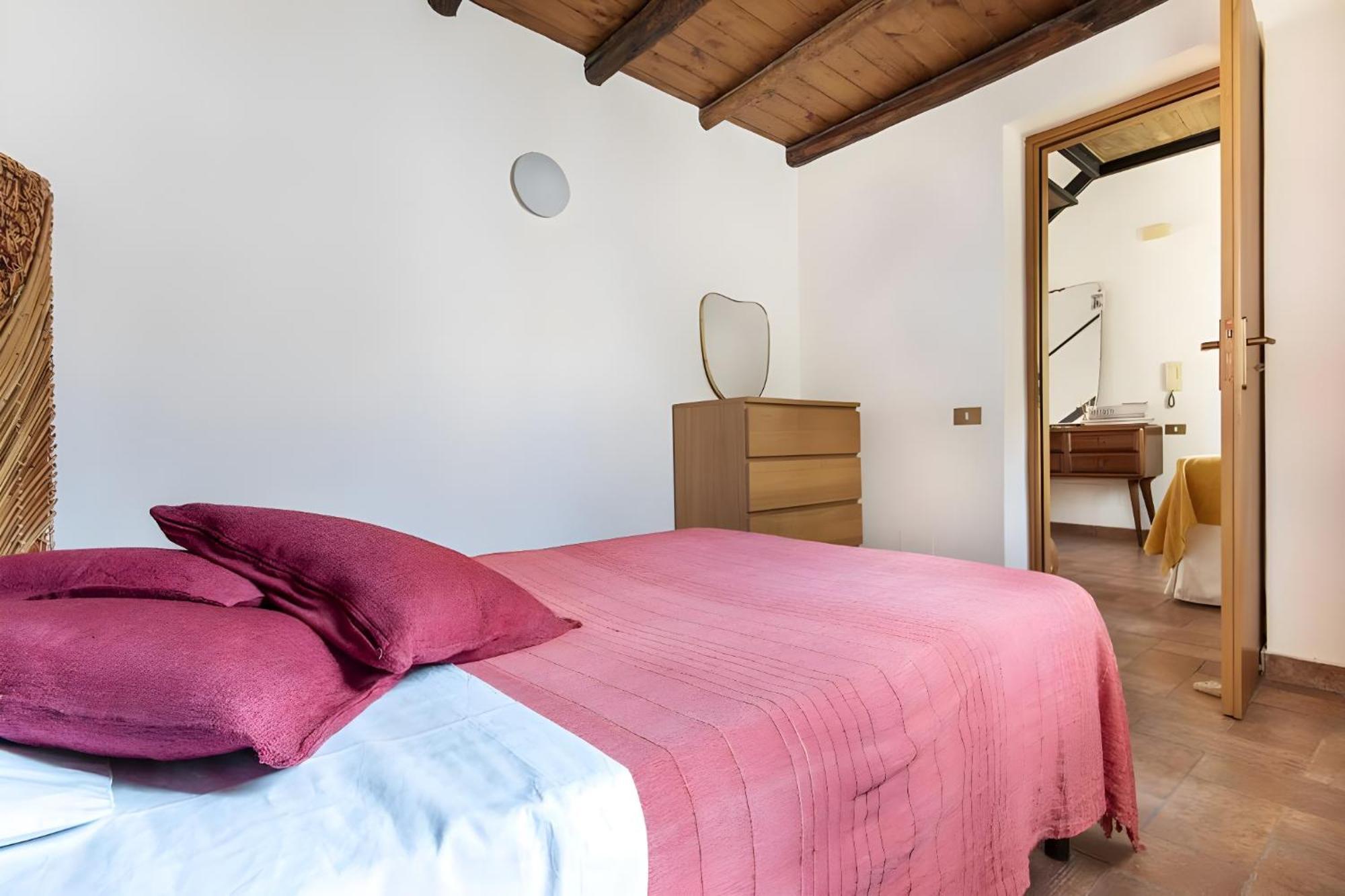 Apartment Historical Penthause Ballaro With View
